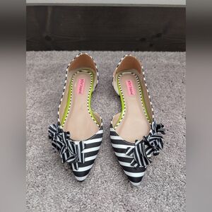 Betsy Johnson black and white striped flats
